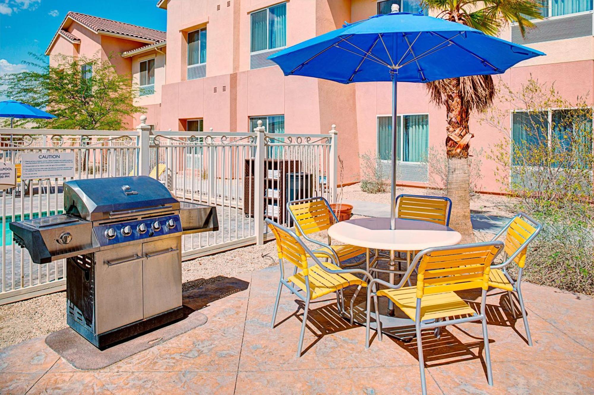 Fairfield Inn & Suites Twentynine Palms - Joshua Tree National Park Exterior photo