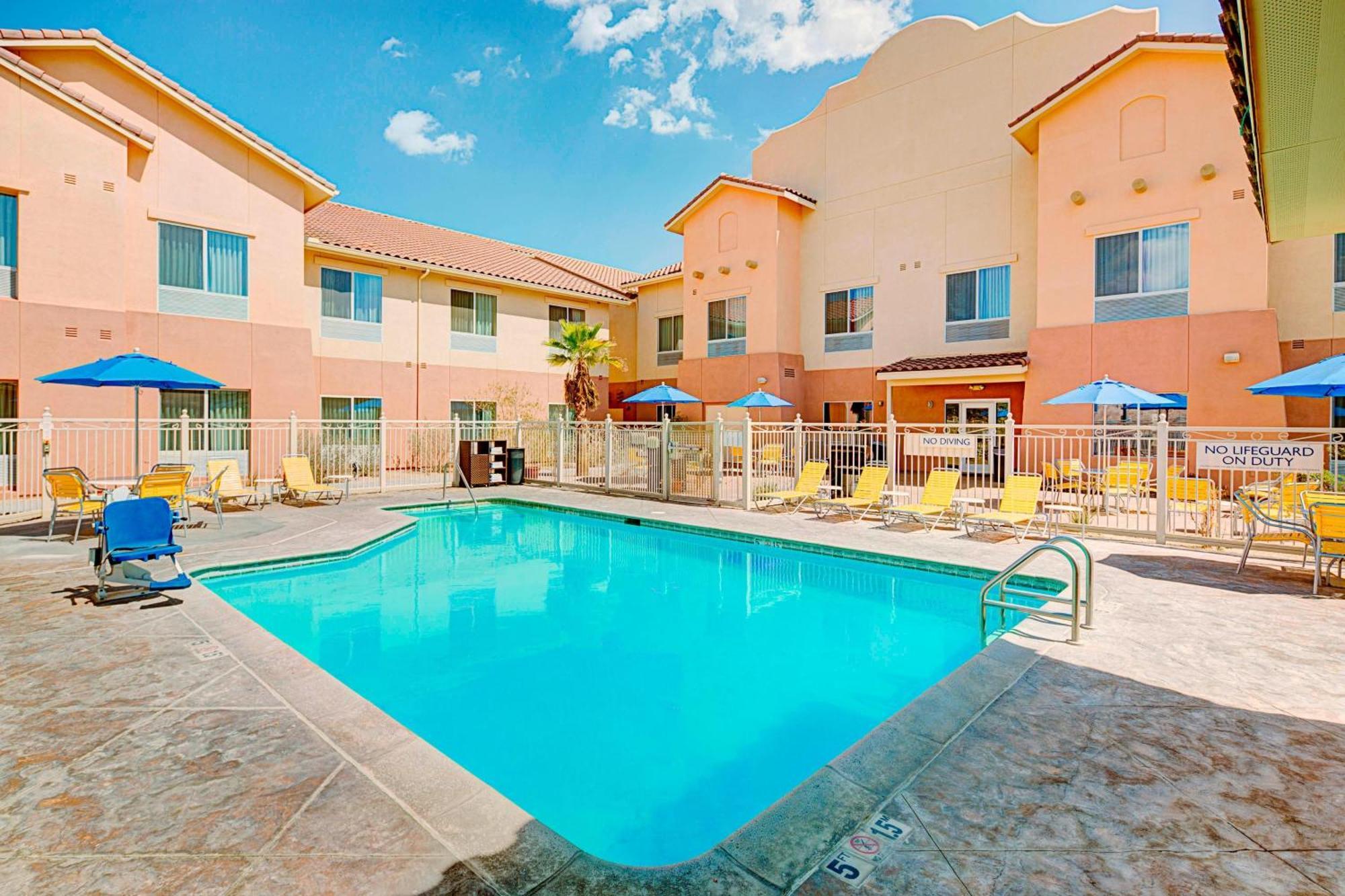 Fairfield Inn & Suites Twentynine Palms - Joshua Tree National Park Exterior photo